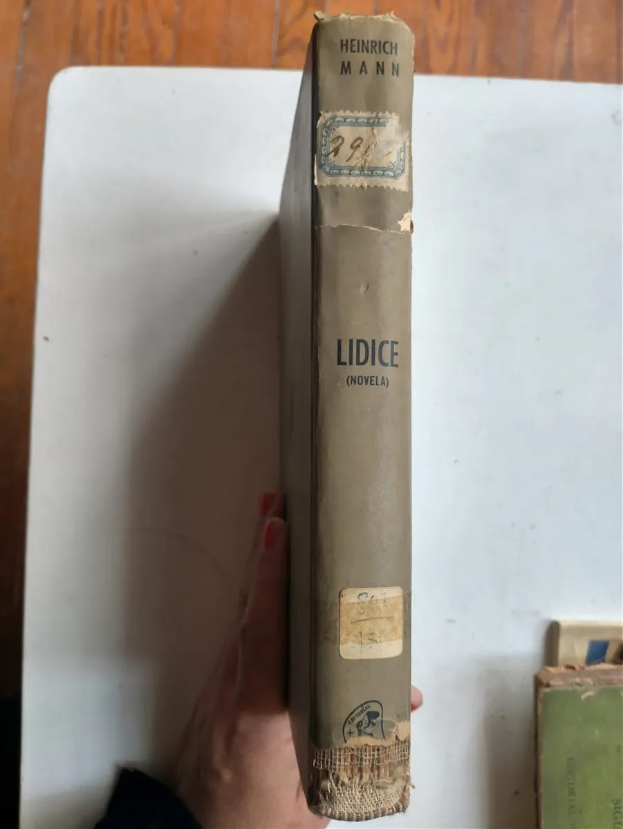 Libro usado en venta: Vida y obra del Coronel Jose Maria Calaza de Adolfo Enrique Rodriguez (Comisario Gral.); editorial Policial impreso en 1989.2