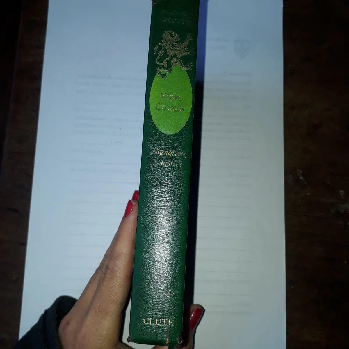 Libro usado en venta: Eight Cousins de Louisa May Alcott; editorial Book, Inc impreso en 1946 realizamos envios a todo el mundo.3