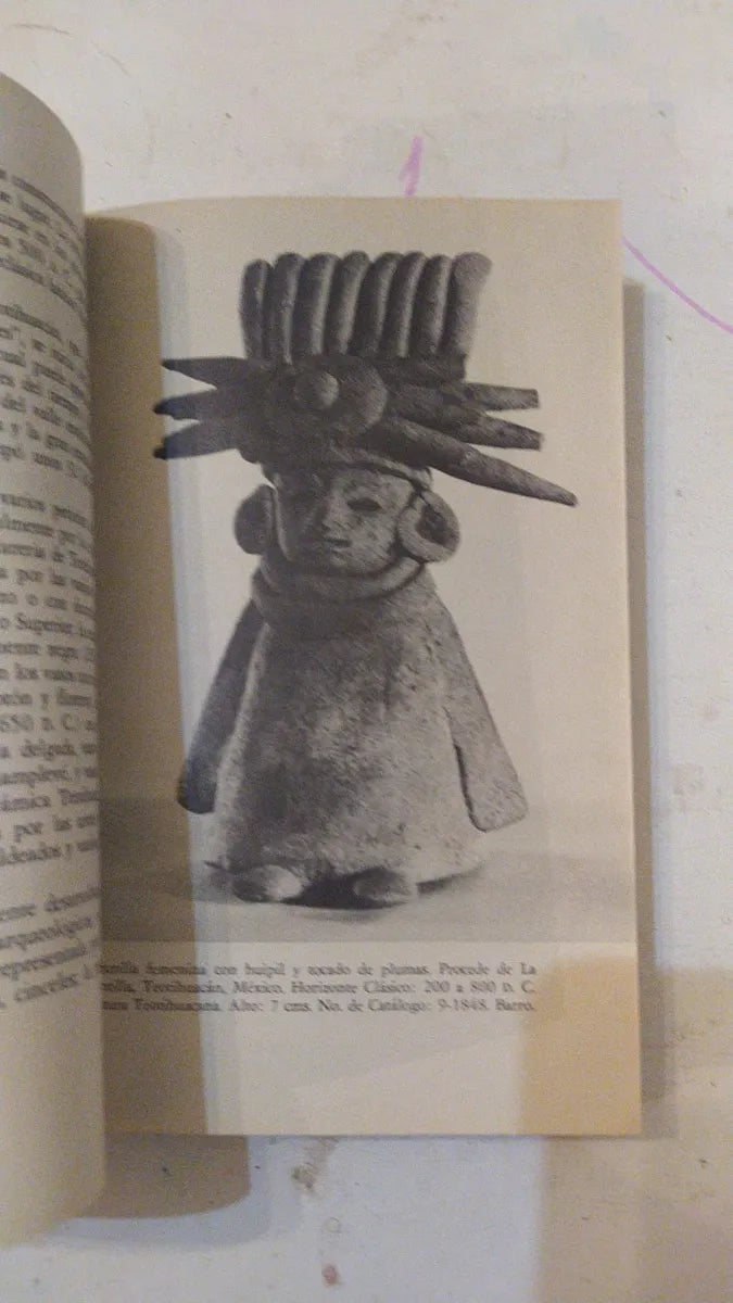 Guía Oficial: Museo Nacional De Antropología