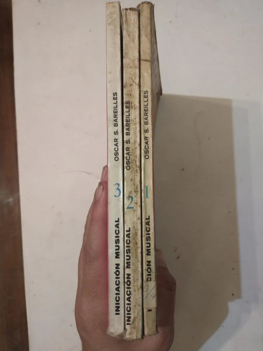 Libro usado en venta: Al andar se hace camino - El arte de vivir el presente de Carlos G. Valles; editorial Sal Terrae impreso en 1994.2