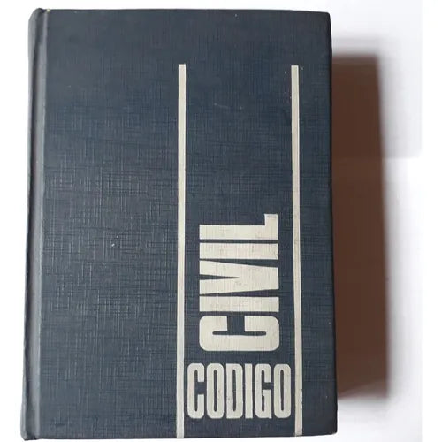 Libro usado en venta: Codigo Civil; editorial La Ley impreso en 1973 realizamos envios a todo el mundo.1