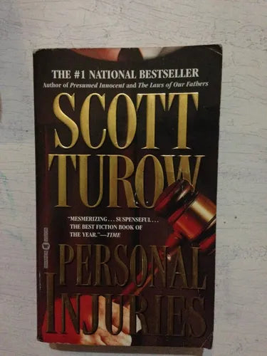 Libro usado en venta: Personal injuries de Scott Turow; editorial Warner Books impreso en 2000 realizamos envios a todo el mundo.1