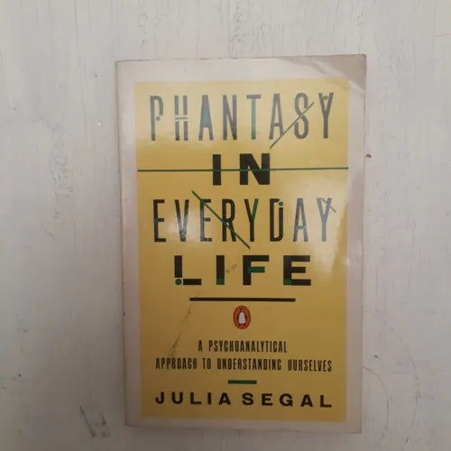Libro usado en venta: Phantasy in everyday life de Julia Segal; editorial Penguin Books impreso en 1991 realizamos envios a todo el mundo.1