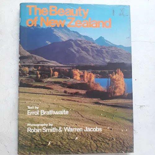 Libro usado en venta: The Beauty of New Zealand de Robin Smith - Warren Jacobs; editorial Golden Press impreso en 1979 envios a todo el mundo.1