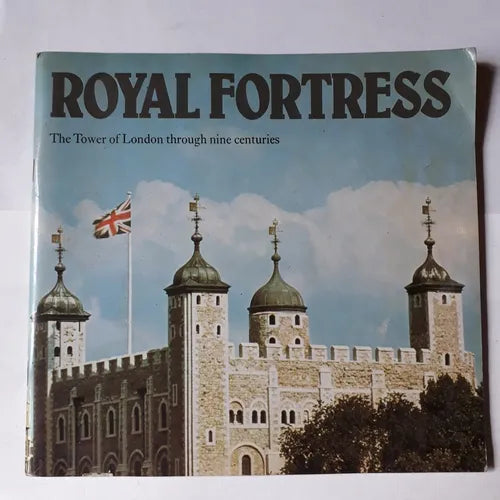 Libro usado en venta: Royal Fortress - The Tower of London through nine centuries de Peter Hammond; Her majesty's stationery office impreso en 19781.1