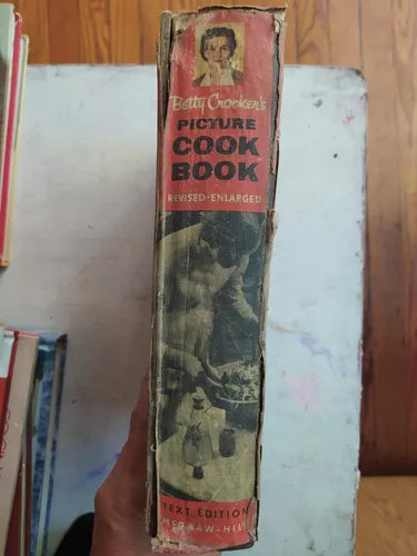 Libro usado en venta: Picture Cook book - Revised and enlarged (Encuadernado en anillo) de Betty Crocker's; editorial McGraw-Hill 1.4