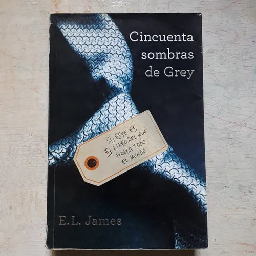 Libro usado en venta: Cincuenta Sombras de Grey de E. L. James; editorial Grijalbo impreso en 2012 realizamos envios a todo el mundo.1