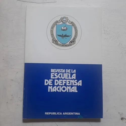 Libro usado en venta: Revista de la Escuela de Defensa Nacional; editorial Lyra impreso en 1998 realizamos envios a todo el mundo.1