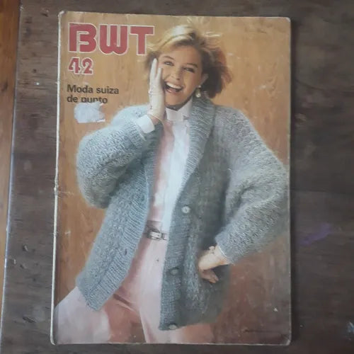 Libro usado en venta: Moda Suiza de punto y crochet con patrones de Revista BWT 42; editorial Bucher & Co. realizamos envios a todo el mundo.1