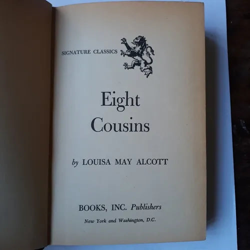 Libro usado en venta: Eight Cousins de Louisa May Alcott; editorial Book, Inc impreso en 1946 realizamos envios a todo el mundo.1