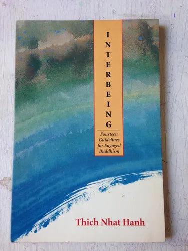 Libro usado en venta: Interbeing - Fourteen guidelines for engaged buddhism de Thich Nhat Hanh; editorial Parallax Press impreso en 1993.1