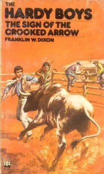 Libro usado en venta: The sign of the crooked arrow de Franklin W. Dixon; editorial Armada impreso en 1978 realizamos envios a todo el mundo.1