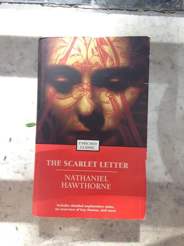 Libro usado en venta: The scarlet letter de Nathaniel Hawthorne; editorial Pocket Book impreso en 2004 realizamos envios a todo el mundo.1