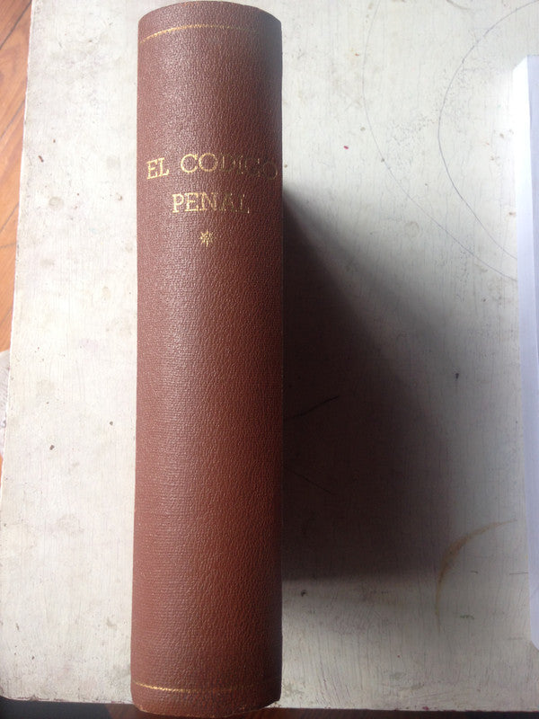 Libro usado en venta: Codigo Penal (No tiene la primer hoja, caratula); realizamos envios a todo el mundo.3