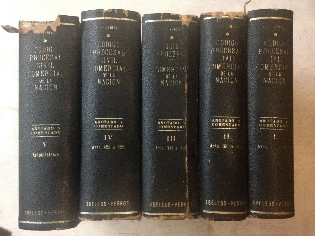 Libro usado en venta: Historia de Mayta de Mario Vargas Llosa; editorial Seix Barral impreso en 1990 realizamos envios a todo el mundo.2
