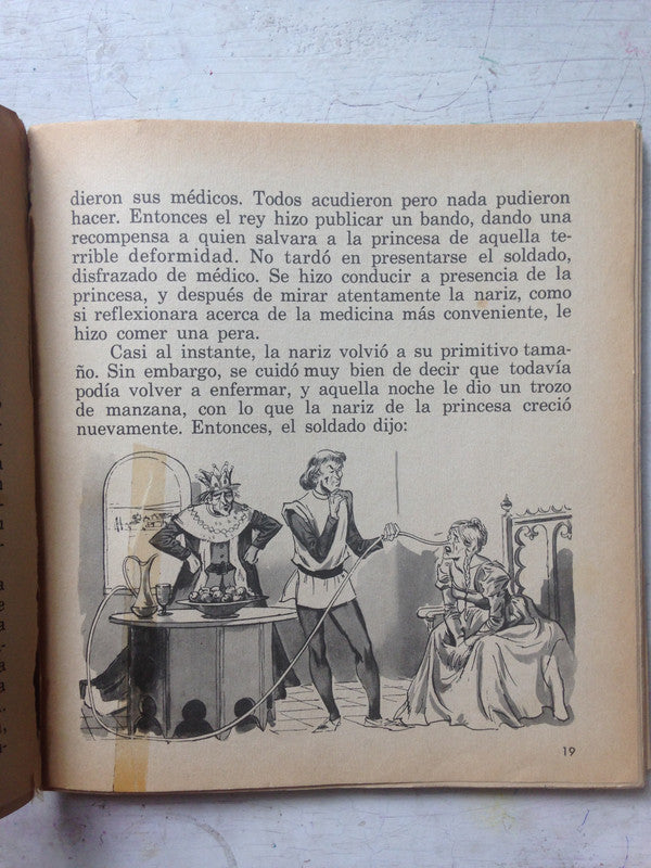 Libro usado en venta: El mundo encantado; editorial Sigmar impreso en 1967 realizamos envios a todo el mundo.4
