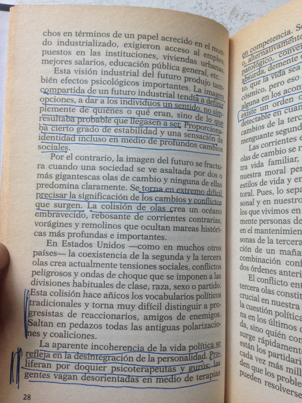 Libro usado en venta: La creacion de una nueva civilizacion de Alvin Toffler; editorial Plaza & Janes impreso en 1995 envios a todo el mundo.3