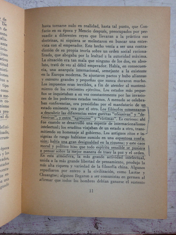 Libro usado en venta: El juego de las multiples transformaciones; editorial APA (ateneo poetico arg.) impreso en 2019 envios a todo el mundo.2