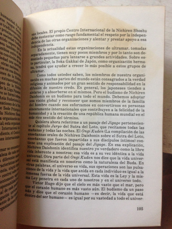 Libro usado en venta: El buda viviente de Daisaku Ikeda; editorial Emece impreso en 1982 realizamos envios a todo el mundo.2