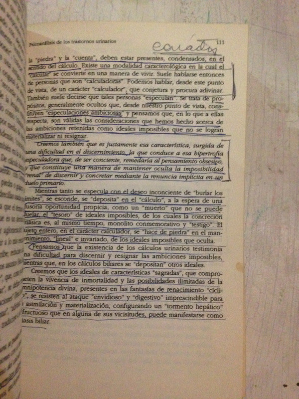 Libro usado en venta: Los sentimientos ocultos en?Hipertension esencial de Luis A. Chiozza; editorial Alianza impreso en 1993 envios a todo el mundo.3