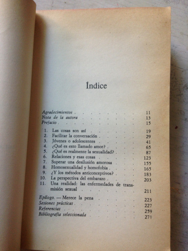 Libro usado en venta: Contratapas de Rodolfo H. Terragno; editorial Cuestionario impreso en 1976 realizamos envios a todo el mundo.2