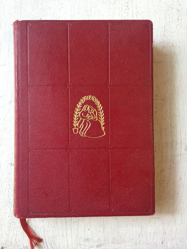 Libro usado en venta: Obras de Oscar Wilde 1 - Novelas de Oscar Wilde; editorial Biblioteca Nueva impreso en 1951 realizamos envios a todo el mundo.3