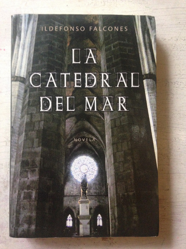 Libro usado en venta: La catedral del mar de Ildefonso Falcones; editorial Grijalbo impreso en 2006 realizamos envios a todo el mundo.1