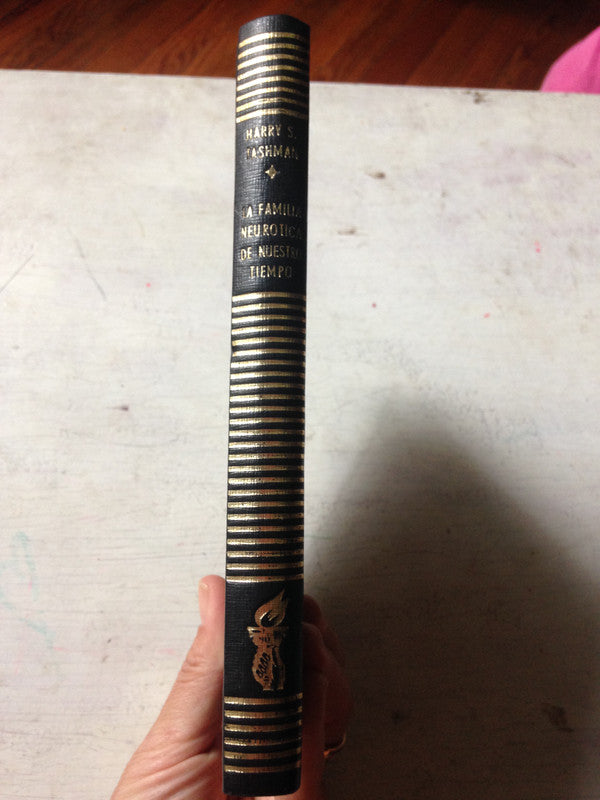 Libro usado en venta: Esas ni?as Ugarte? de Waldo Urzua; editorial Del Pacifico impreso en 1954 realizamos envios a todo el mundo.2