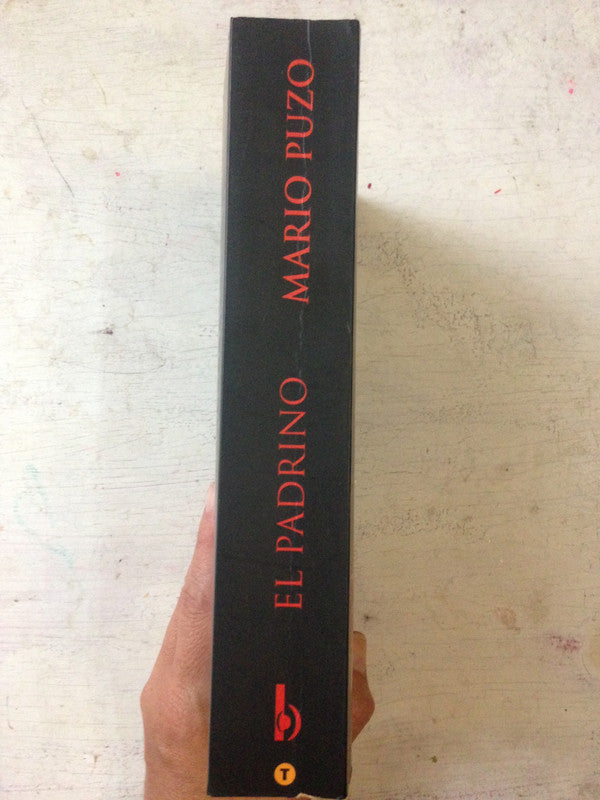 Libro usado en venta: Veintitres biografias de pintores de Museo Del Prado; editorial Mondadori impreso en 1992 realizamos envios a todo el mundo.2
