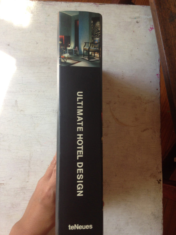 Libro usado en venta: Ultimate Hotel Design; editorial TeNeues impreso en 2004 realizamos envios a todo el mundo.4