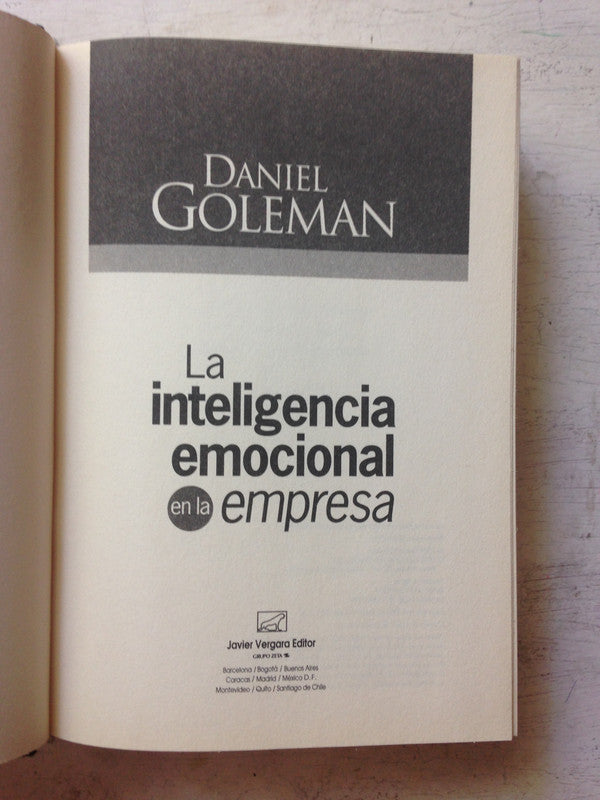 Libro usado en venta: La inteligencia emocional en la empresa (Tapa Dura) de Daniel Goleman; editorial Javier Vergara impreso en 1999.1