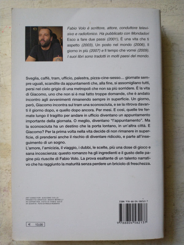 Libro usado en venta: A year in the merde de Stephen Clarke; editorial Bloomsbury impreso en 2006 realizamos envios a todo el mundo.2