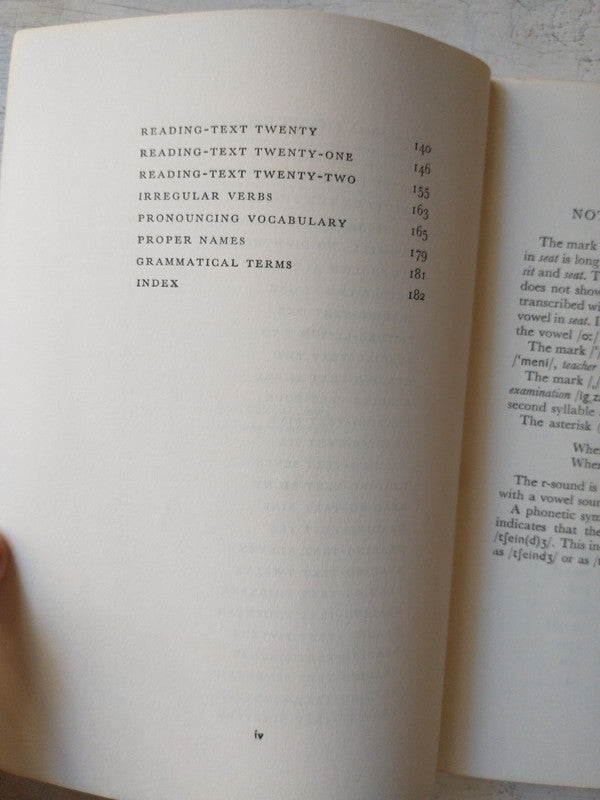 Libro usado en venta: Oxford progressive english alternative course - Book A de A. S. Hornby and R. Mackin; Oxford University Press impreso en 19691.3