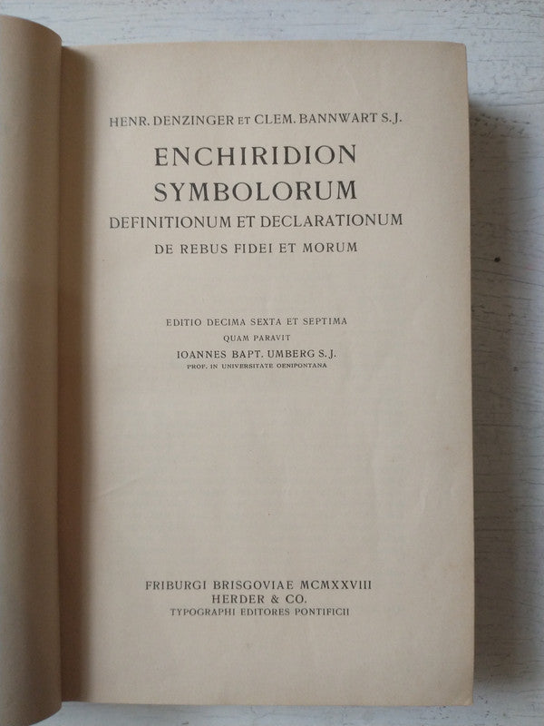 Libro usado en venta: Yesterday y ma?ana de Mario Benedetti; editorial Arca impreso en 1991 realizamos envios a todo el mundo.2