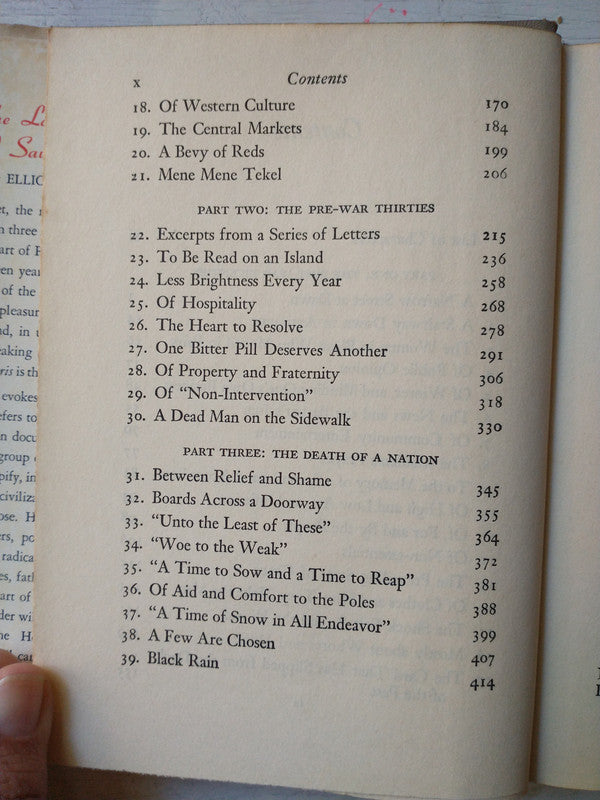 Libro usado en venta: The last time I saw Paris de Elliot Paul; editorial The Sun Dial Press impreso en 1943 realizamos envios a todo el mundo.3