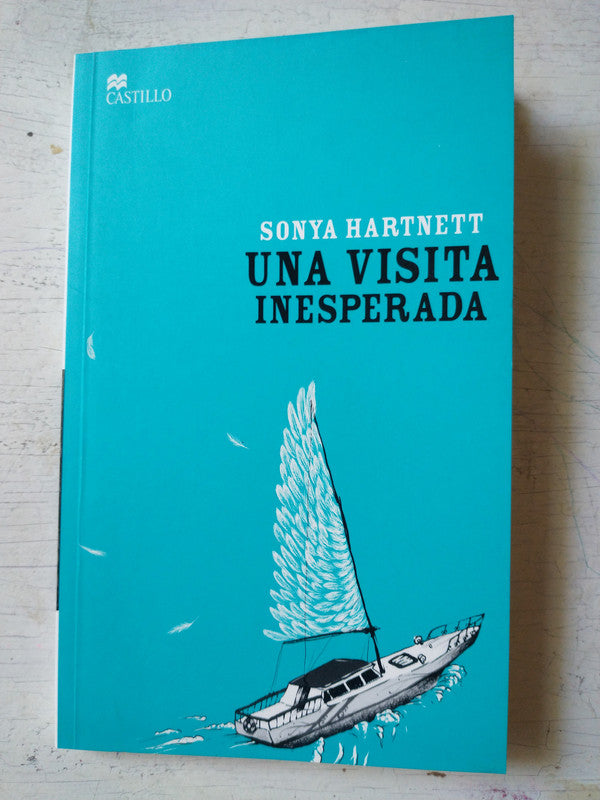 Libro usado en venta: Una visita inesperada de Sonya Hartnett; editorial Macmillan impreso en 2012 realizamos envios a todo el mundo.1
