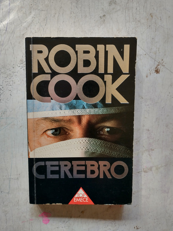 Libro usado en venta: Cerebro (Pocket) de Robin Cook; editorial Emece impreso en 1996 realizamos envios a todo el mundo.1