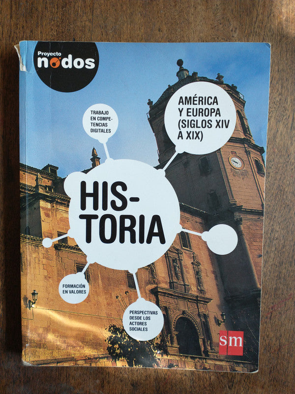 Libro usado en venta: Historia 2 - America y Europa (Siglos XIV a XIX); editorial SM impreso en 2017 realizamos envios a todo el mundo.1