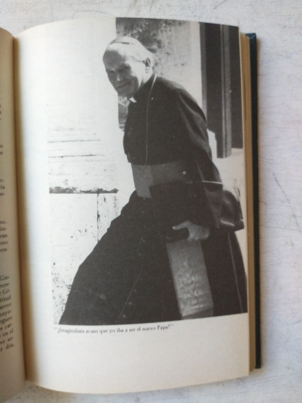 Libro usado en venta: Juan Pablo II - El hombre que vino de Polonia de Jef de Roeck; editorial Circulo de Lectores impreso en 1979.2