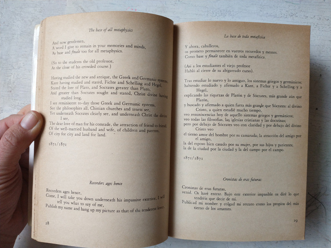 Libro usado en venta: Poesia completa (Solo tomo 2-3-4) de Walt Whitman; editorial Ediciones 29 impreso en 1985 realizamos envios a todo el mundo.2