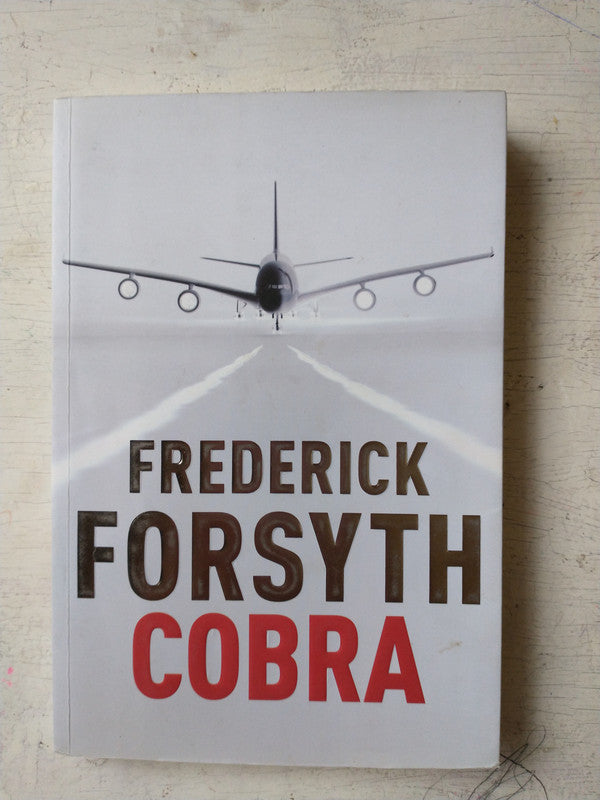 Libro usado en venta: Cobra de Frederick Forsyth; editorial Plaza & Janes impreso en 2011 realizamos envios a todo el mundo.1