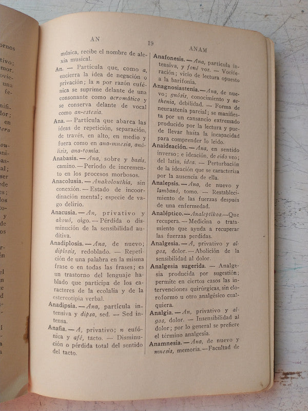 Libro usado en venta: Diccionario de los terminos tecnicos usados en Psicologia de F. Rodriguez; editorial Cabaut y Cia impreso en 1916.3