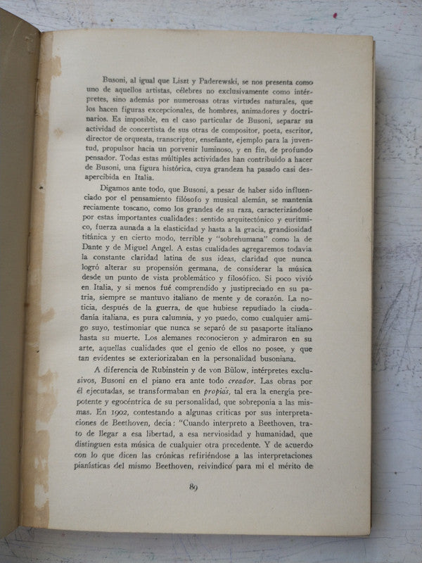 Libro usado en venta: El piano de Alfredo Casella; editorial Ricordi impreso en 1953 realizamos envios a todo el mundo.2