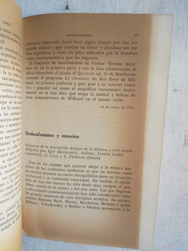 Libro usado en venta: Musica en Buenos Aires de Jorge D'Urbano; editorial Sudamericana impreso en 1966 realizamos envios a todo el mundo.2