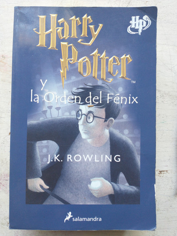 Libro usado en venta: Harry Potter y la Orden del Fenix de Joanne K. Rowling; editorial Salamandra impreso en 2004 realizamos envios a todo el mundo.1