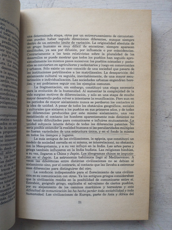 Libro usado en venta: El asedio a la modernidad de Juan Jose Sebreli; editorial Sudamericana impreso en 1991 realizamos envios a todo el mundo.2