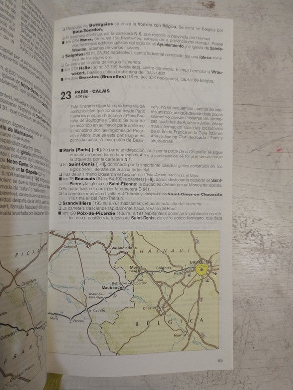Libro usado en venta: Le grand guide de Prague; editorial Gallimard impreso en 1994 realizamos envios a todo el mundo.2