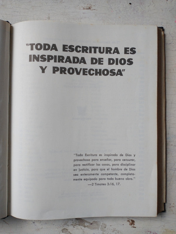 Libro usado en venta: Usted puede vivir para siempre en el paraiso en la Tierra; editorial Watchtower Bible impreso en 1982 envios a todo el mundo.2