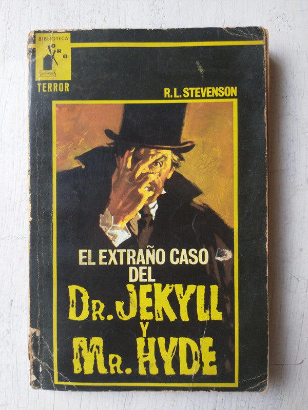 Libro usado en venta: El extra?o caso del Dr. Jekyll y Mr. Hyde de Robert Louis Stevenson; editorial Molino impreso en 1966 envios a todo el mundo.1