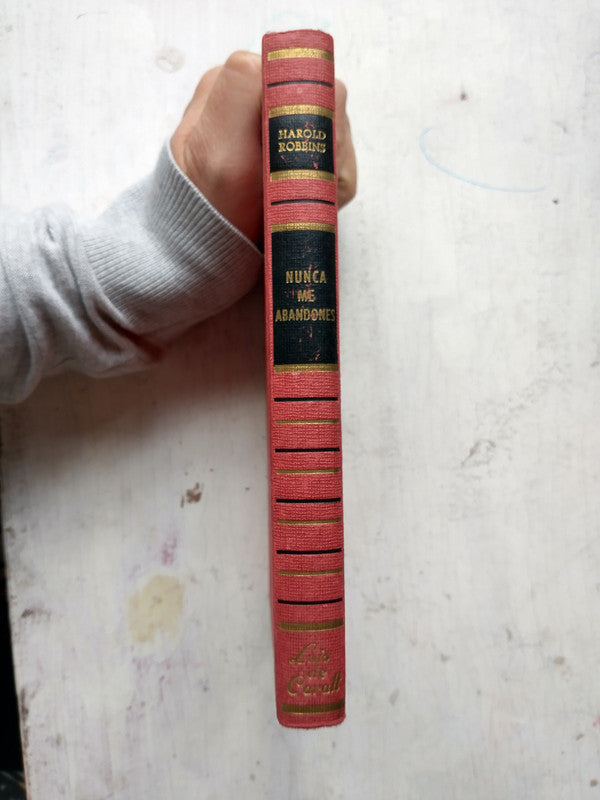 Libro usado en venta: Los profanadores del amor de Harold Robbins; editorial Luis de Caralt impreso en 1965 realizamos envios a todo el mundo.2